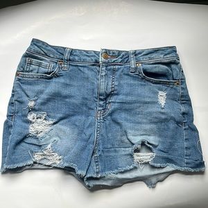 Vanilla Star blue ripped jeans. Size 7 — used good condition
